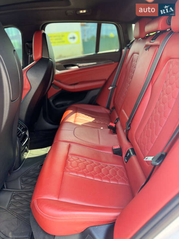 Внедорожник / Кроссовер BMW X4 M 2021 в Киеве