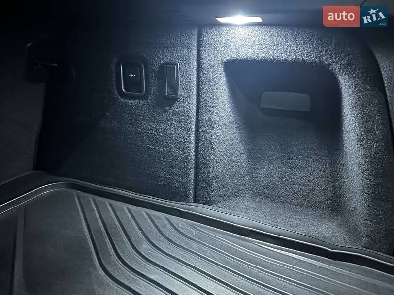 Внедорожник / Кроссовер BMW X4 M 2020 в Ровно