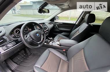 Позашляховик / Кросовер BMW X4 2017 в 