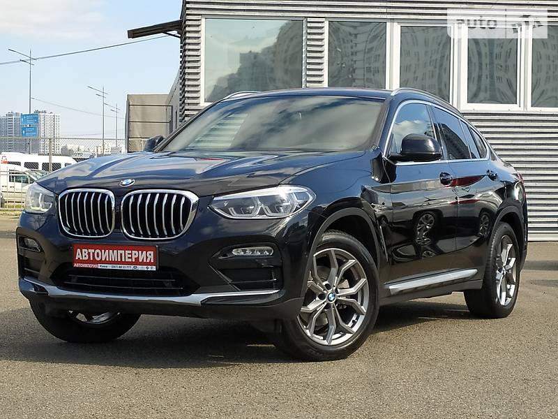 Позашляховик / Кросовер BMW X4 2018 в 