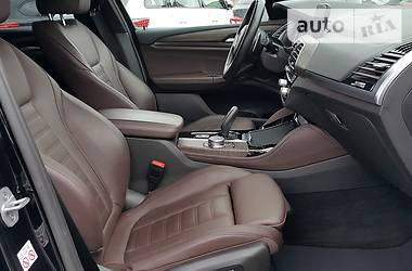 Позашляховик / Кросовер BMW X4 2018 в 