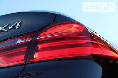 Позашляховик / Кросовер BMW X4 2016 в 