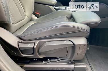 Позашляховик / Кросовер BMW X4 2021 в 