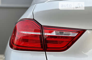 Позашляховик / Кросовер BMW X4 2017 в 
