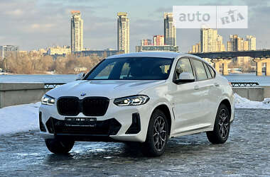 Внедорожник / Кроссовер BMW X4 2023 в 