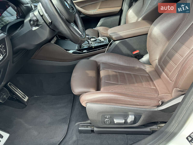 Внедорожник / Кроссовер BMW X4 2022 в Ровно
