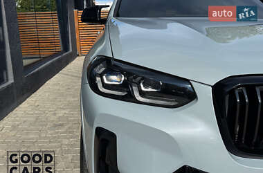 Позашляховик / Кросовер BMW X4 2022 в 