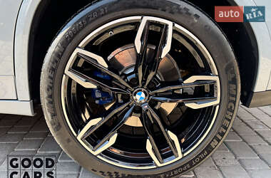 Позашляховик / Кросовер BMW X4 2022 в 