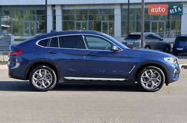 Внедорожник / Кроссовер BMW X4 2021 в 