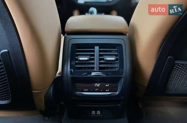 Внедорожник / Кроссовер BMW X4 2021 в 