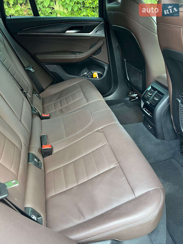 Внедорожник / Кроссовер BMW X4 2022 в Киеве