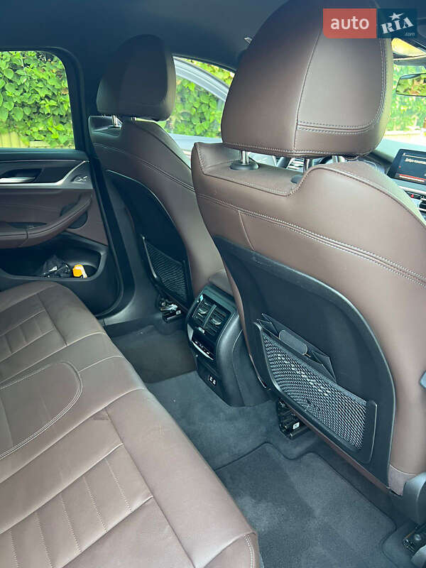 Внедорожник / Кроссовер BMW X4 2022 в Киеве