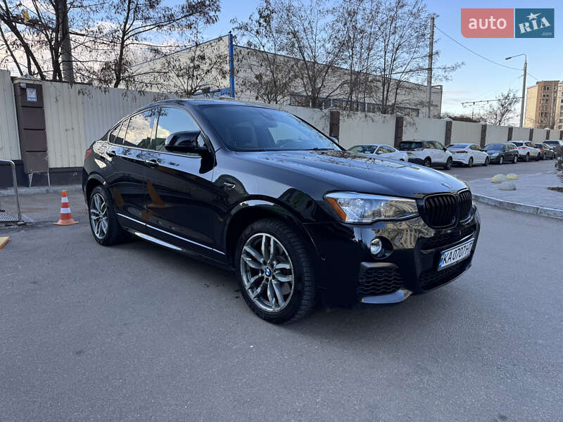 Позашляховик / Кросовер BMW X4 2017 в 