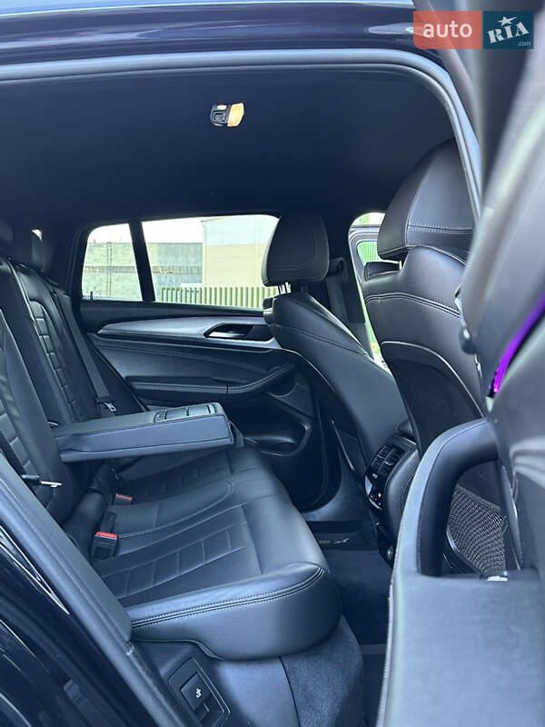 Внедорожник / Кроссовер BMW X4 2019 в Киеве