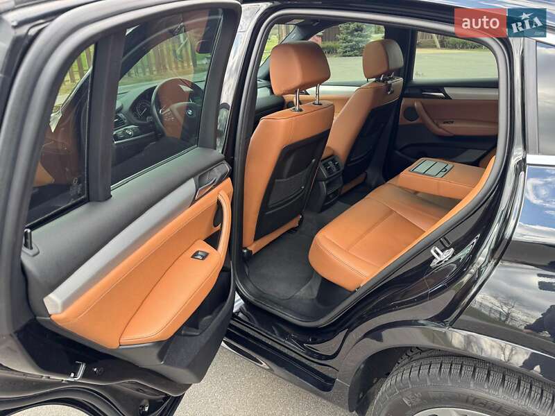 Внедорожник / Кроссовер BMW X4 2015 в Киеве