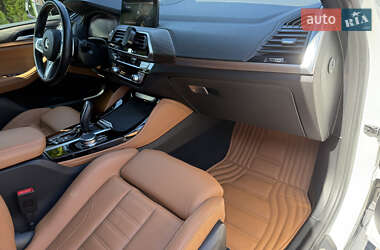 Позашляховик / Кросовер BMW X4 2021 в 