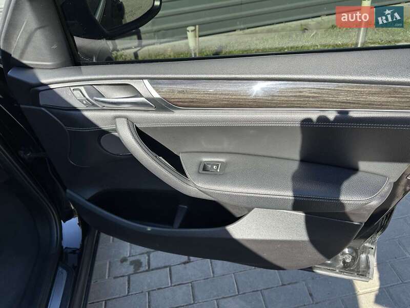 Внедорожник / Кроссовер BMW X4 2017 в Ровно