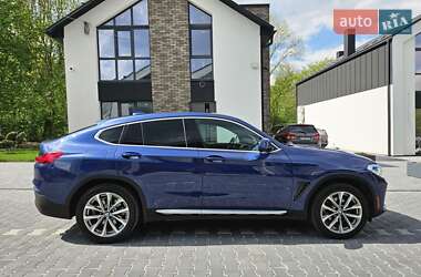 Позашляховик / Кросовер BMW X4 2019 в 