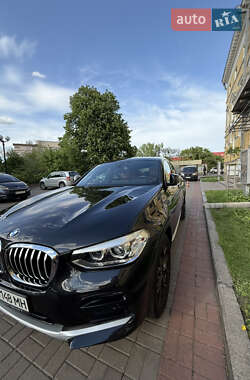 Внедорожник / Кроссовер BMW X4 2021 в 