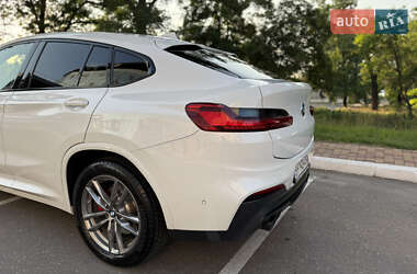 Внедорожник / Кроссовер BMW X4 2021 в 