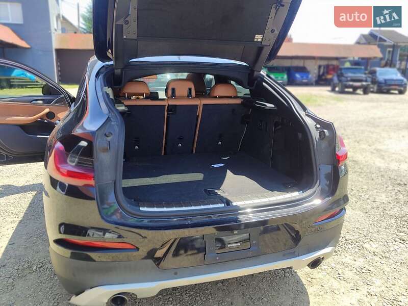 Внедорожник / Кроссовер BMW X4 2019 в Стрые