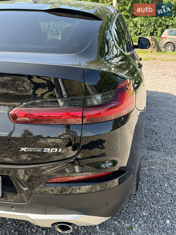 Внедорожник / Кроссовер BMW X4 2019 в Львове
