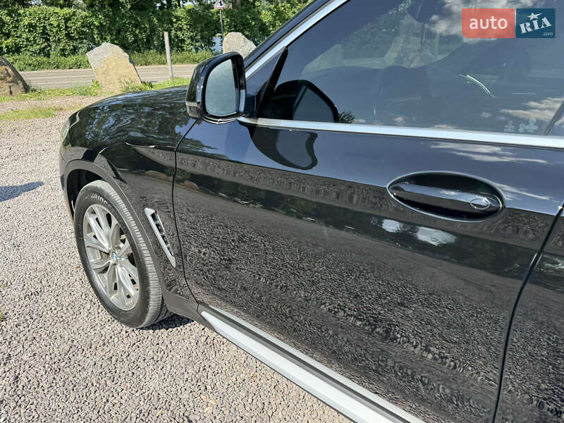 Внедорожник / Кроссовер BMW X4 2019 в Львове