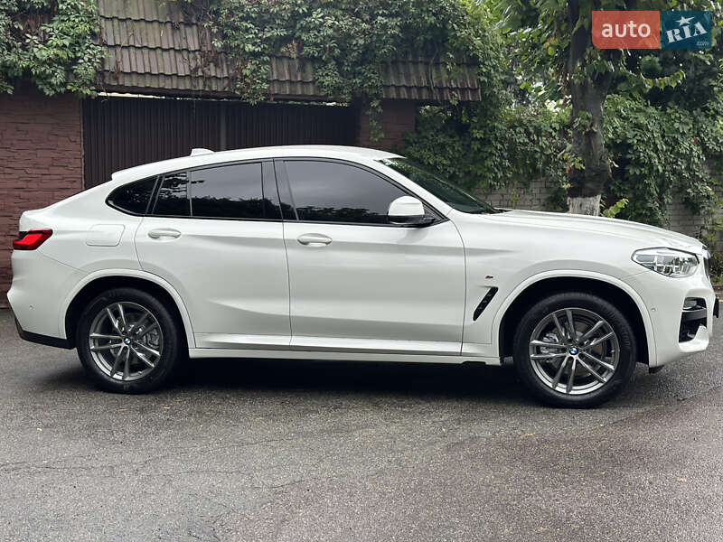Внедорожник / Кроссовер BMW X4 2020 в Киеве