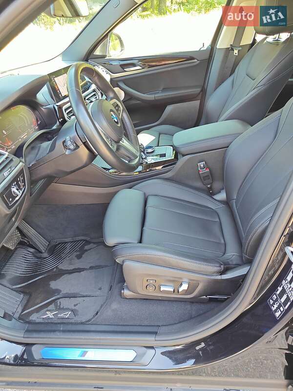 Внедорожник / Кроссовер BMW X4 2022 в Киеве