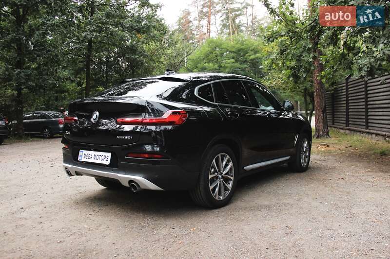 Внедорожник / Кроссовер BMW X4 2018 в Киеве