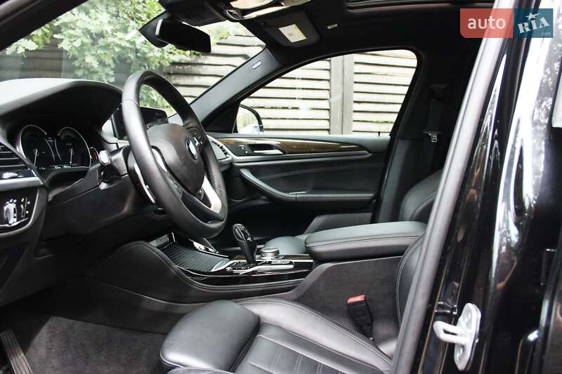 Внедорожник / Кроссовер BMW X4 2018 в Киеве