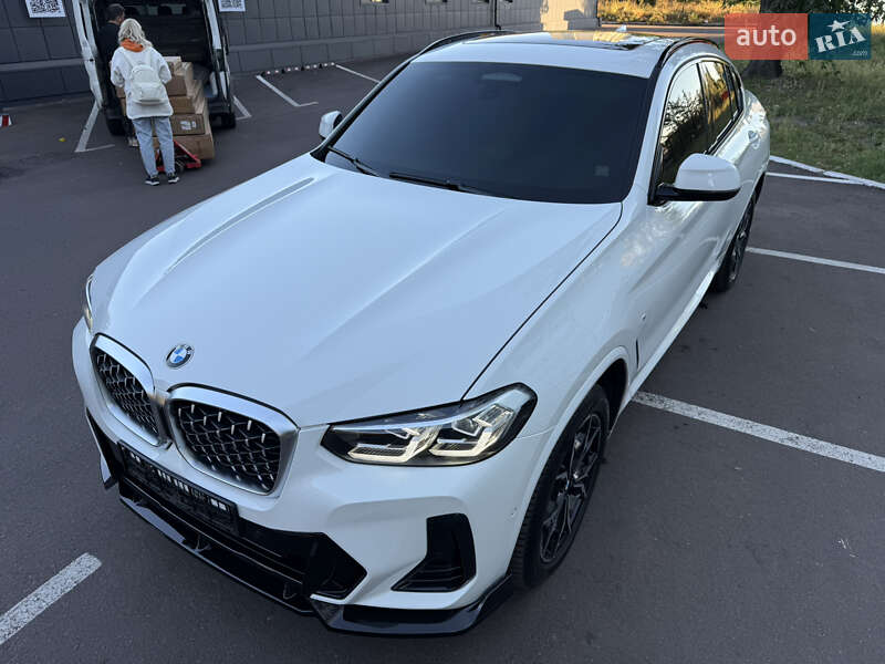 Внедорожник / Кроссовер BMW X4 2022 в Киеве