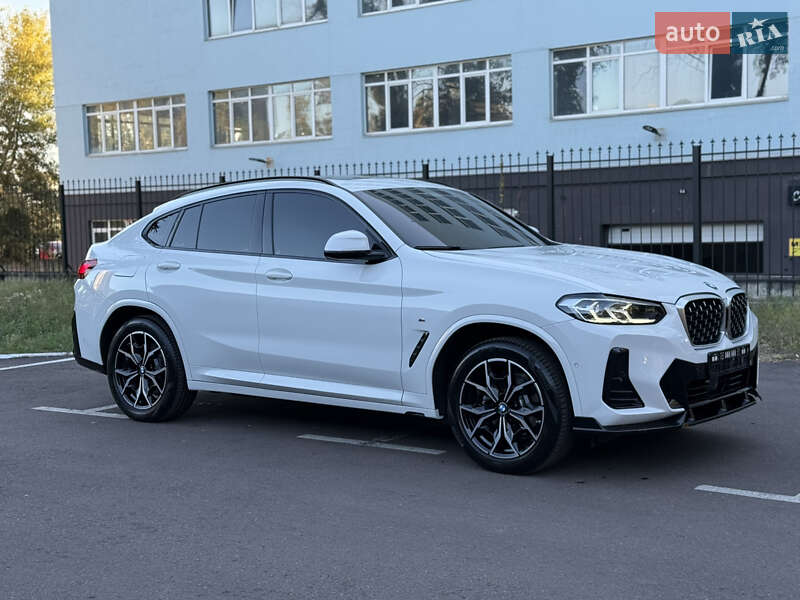 Внедорожник / Кроссовер BMW X4 2022 в Киеве