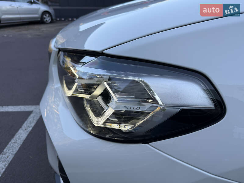 Внедорожник / Кроссовер BMW X4 2022 в Киеве