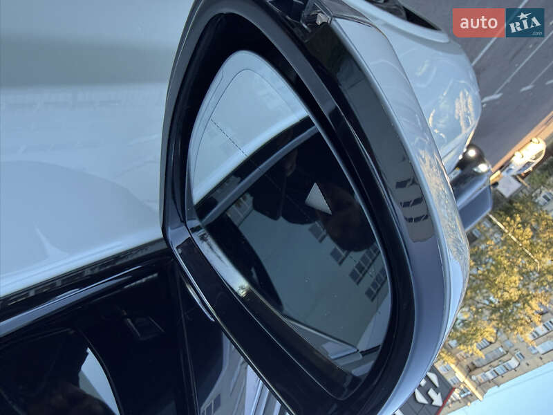 Внедорожник / Кроссовер BMW X4 2022 в Киеве
