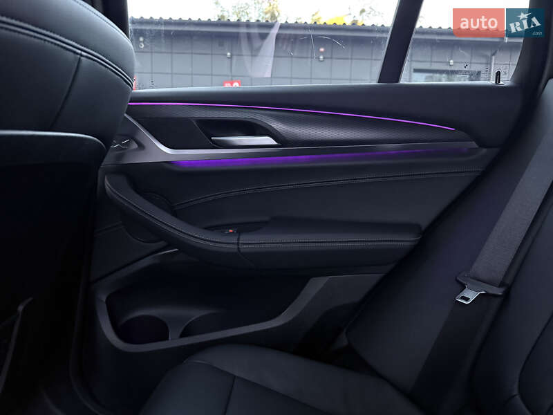 Внедорожник / Кроссовер BMW X4 2022 в Киеве