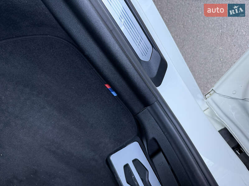 Внедорожник / Кроссовер BMW X4 2022 в Киеве