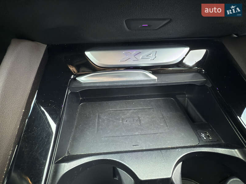 Внедорожник / Кроссовер BMW X4 2020 в Луцке