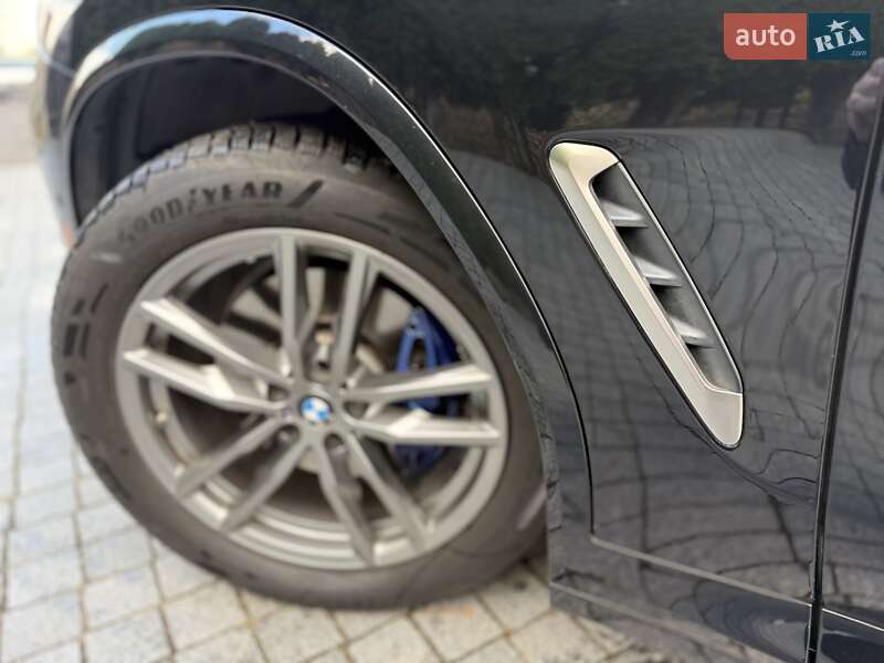 Позашляховик / Кросовер BMW X4 2019 в Рівному