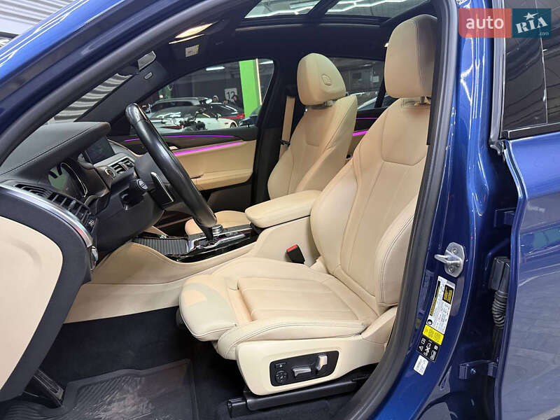 Внедорожник / Кроссовер BMW X4 2019 в Киеве