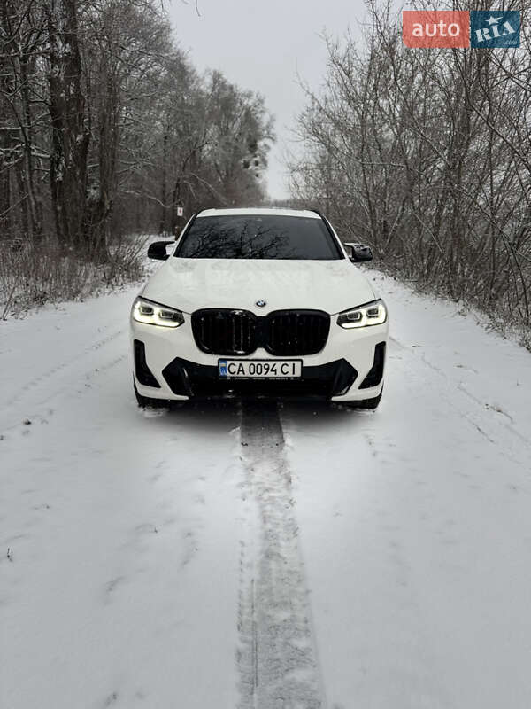 Внедорожник / Кроссовер BMW X4 2022 в Черкассах