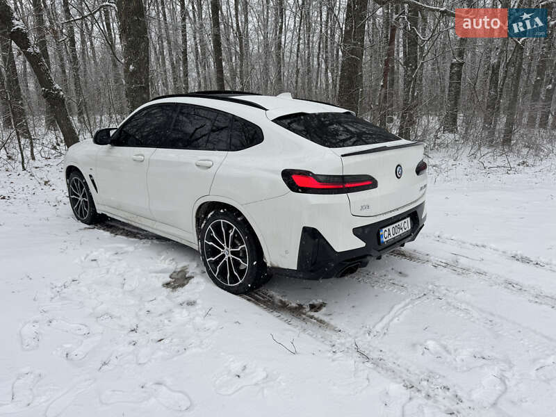 Внедорожник / Кроссовер BMW X4 2022 в Черкассах