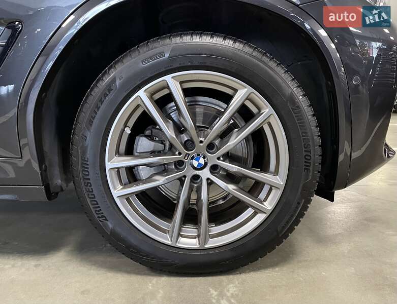 Внедорожник / Кроссовер BMW X4 2021 в Львове