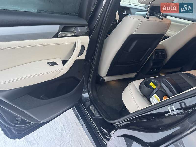 Внедорожник / Кроссовер BMW X4 2015 в Костополе