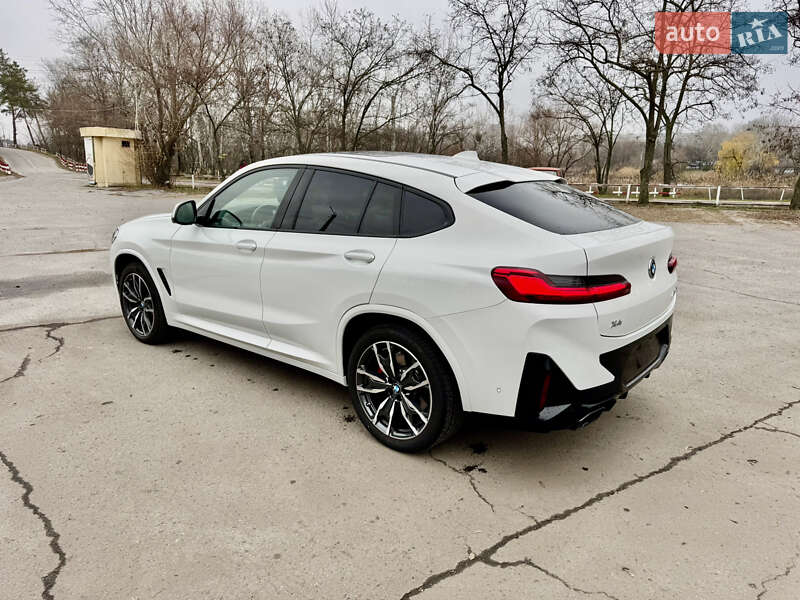 Внедорожник / Кроссовер BMW X4 2023 в Харькове