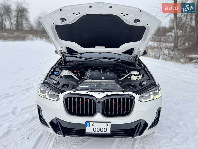 Внедорожник / Кроссовер BMW X4 2022 в Черкассах