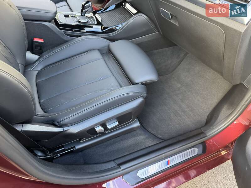 Внедорожник / Кроссовер BMW X4 2022 в Киеве