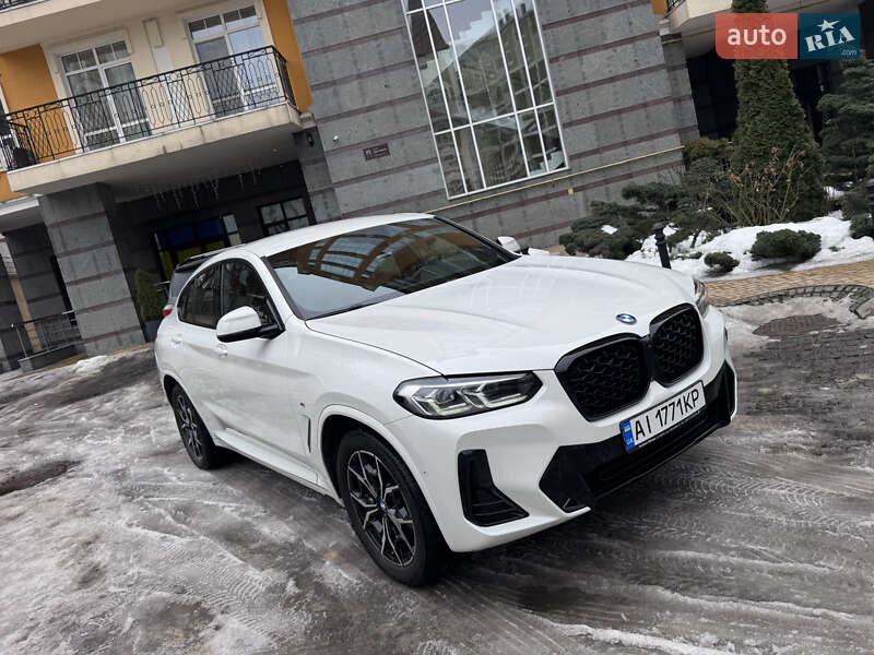Внедорожник / Кроссовер BMW X4 2022 в Киеве