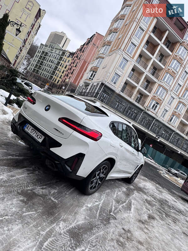Внедорожник / Кроссовер BMW X4 2022 в Киеве