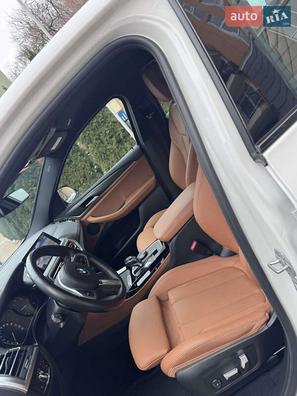 Внедорожник / Кроссовер BMW X4 2022 в Киеве